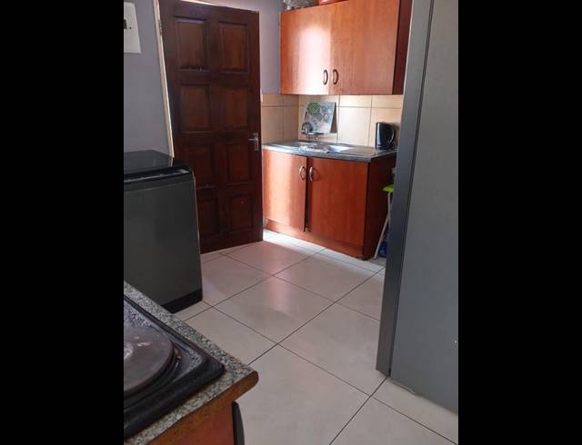 3 BEDROOM HOUSE FOR SALE IN DAWN PARK